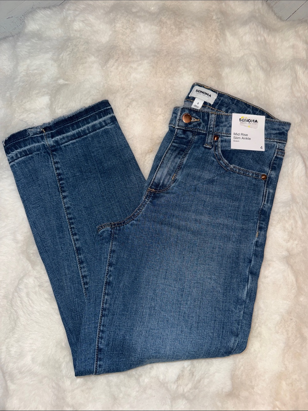 Sonoma Blue Slim Ankle Jeans - Mid Rise